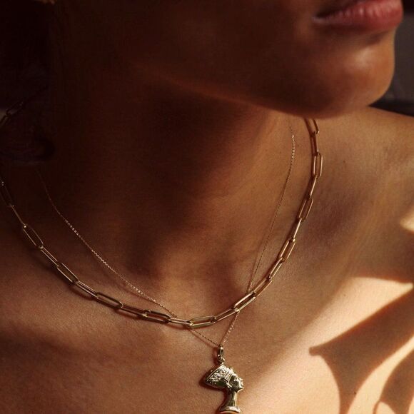 Nefertiti 14k Solid Gold Pendant perfect gift - Picture 6 of 8